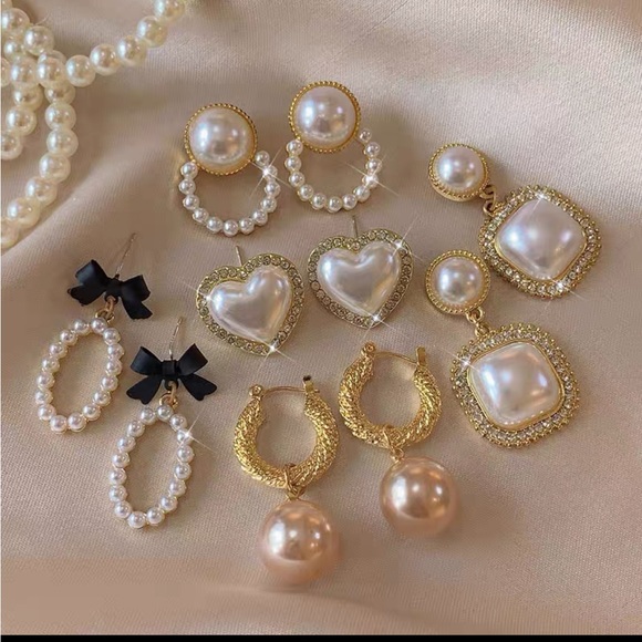 Pearl Earrings - Picture 2 of 3